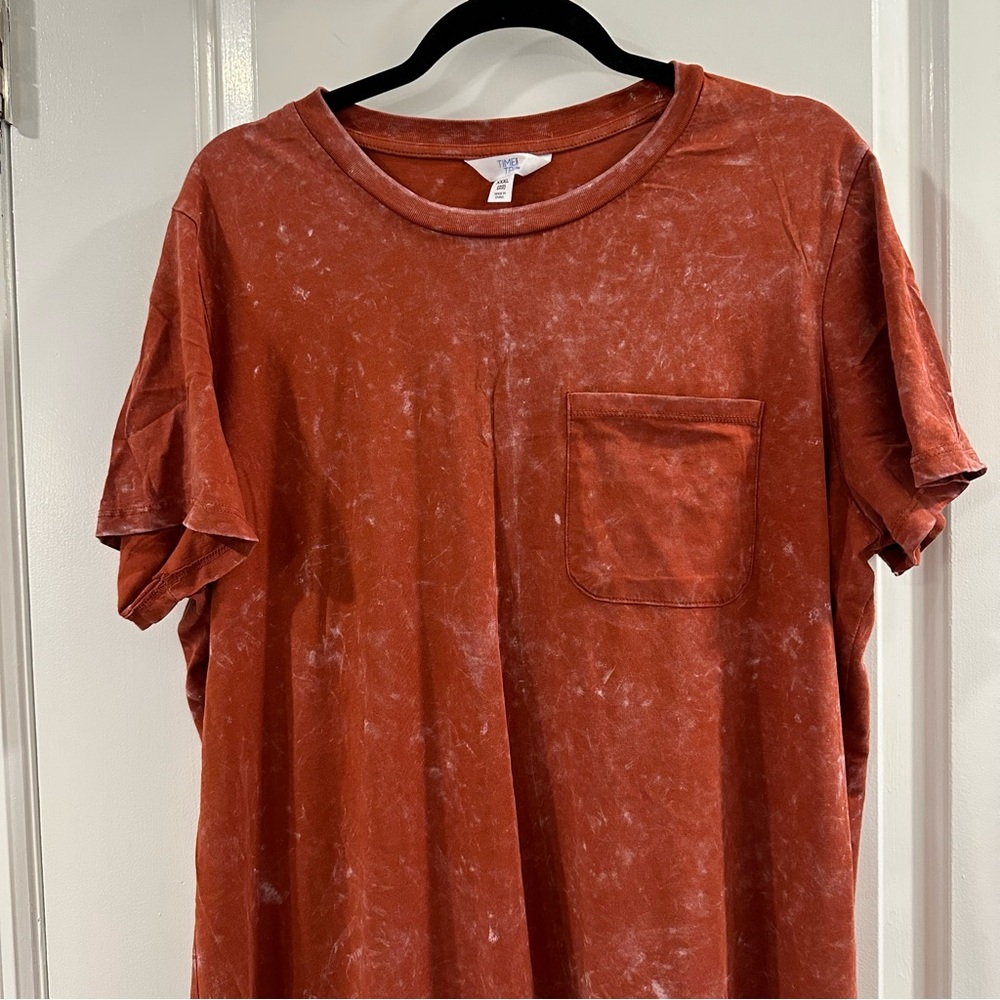 Time & Tru Casual Short Sleeve Midi T-Shirt Dress in Acid Wash Deep Orange - Picture 2 of 7
